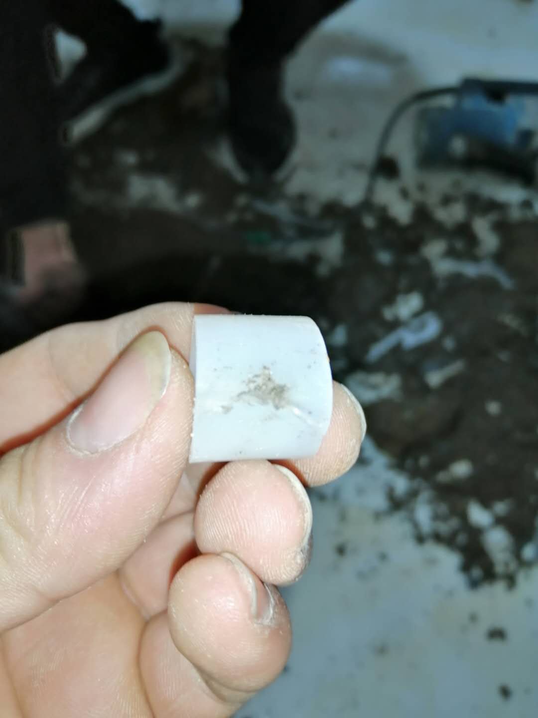 阜新家里地暖漏水了怎么办？